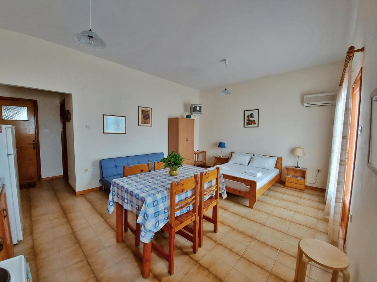 Seaview- 2 Space - Selfcatering Apartment - Helen No 3 시로피가도 외부 사진