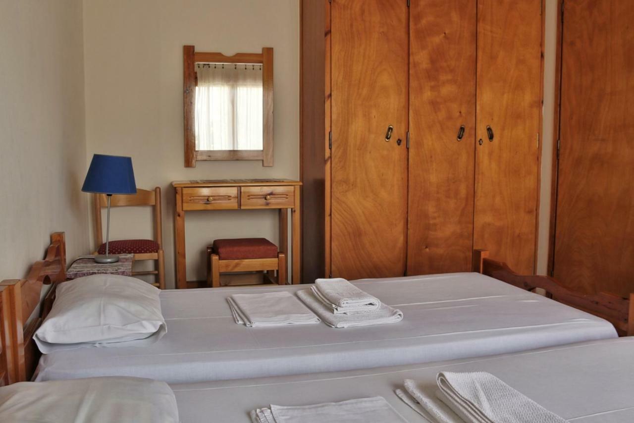 Seaview- 2 Space - Selfcatering Apartment - Helen No 3 시로피가도 외부 사진