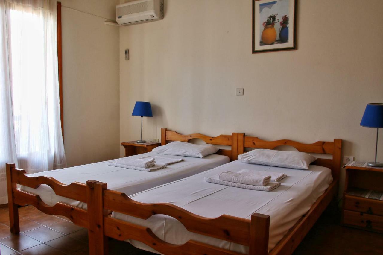 Seaview- 2 Space - Selfcatering Apartment - Helen No 3 시로피가도 외부 사진