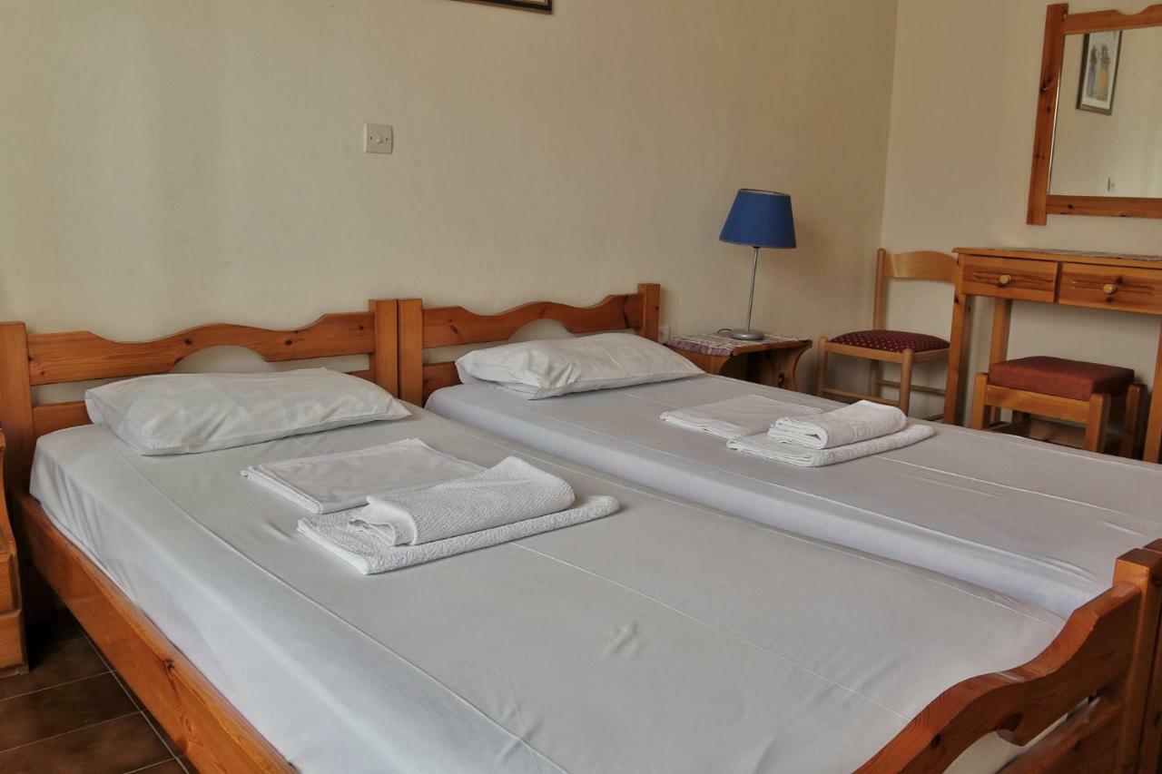 Seaview- 2 Space - Selfcatering Apartment - Helen No 3 시로피가도 외부 사진